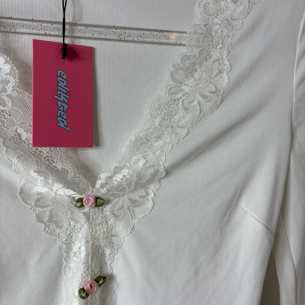 Edikted White Lace Trim Long-sleeve Top - Madeline Lace Trim Rib Long Sleeve - Picture 4 of 6